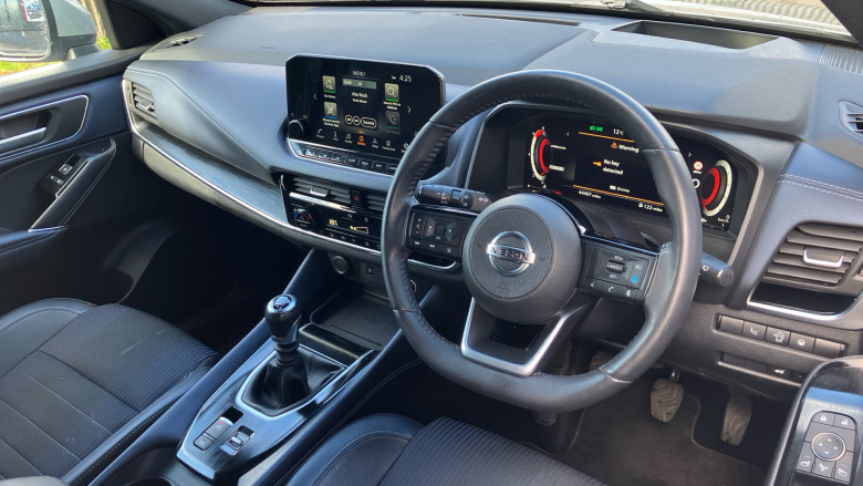 Nissan Qashqai 1.3 DiG-T MH Tekna 5dr Petrol Hatchback